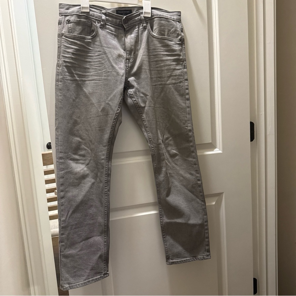 Banana Republic Men’s Gray Slim Fit Jeans 32x30